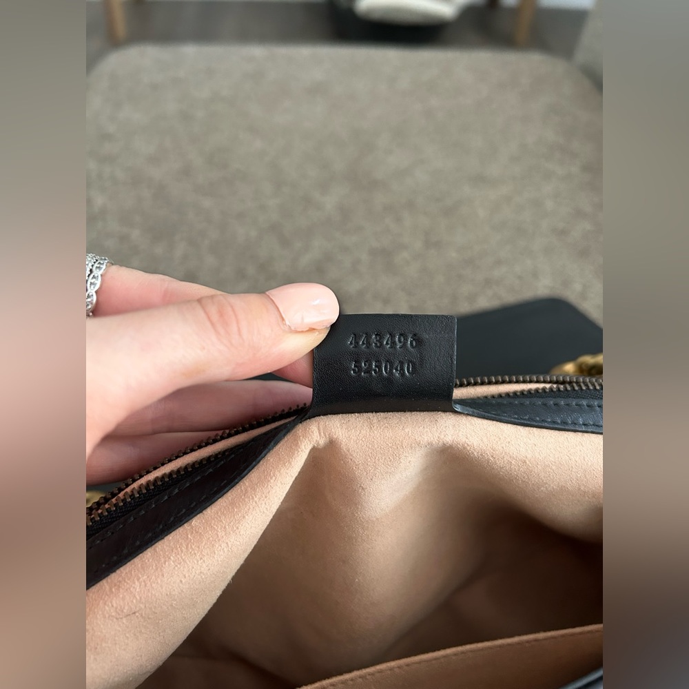 Gucci Marmont Medium Shoulder Bag - Picture 16 of 16